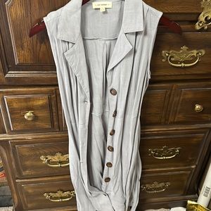 Button-up dress with tie detail